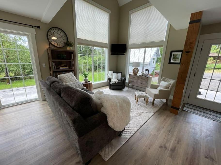 Romantic Cozy Cabin Walk To Lake Hot Tub Bikes Kayaks Grill Onalaska Exterior foto