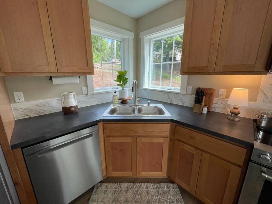 Romantic Cozy Cabin Walk To Lake Hot Tub Bikes Kayaks Grill Onalaska Exterior foto